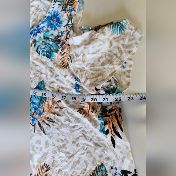 NWT JM Collection Women's Cold Shoulder Tee Size 3X - Picture 6 of 11